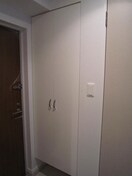 靴箱 ｴﾝｸﾚｽﾄ博多PREMIER（922）