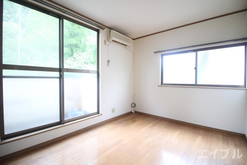 居室 ロ－ズィット那珂川