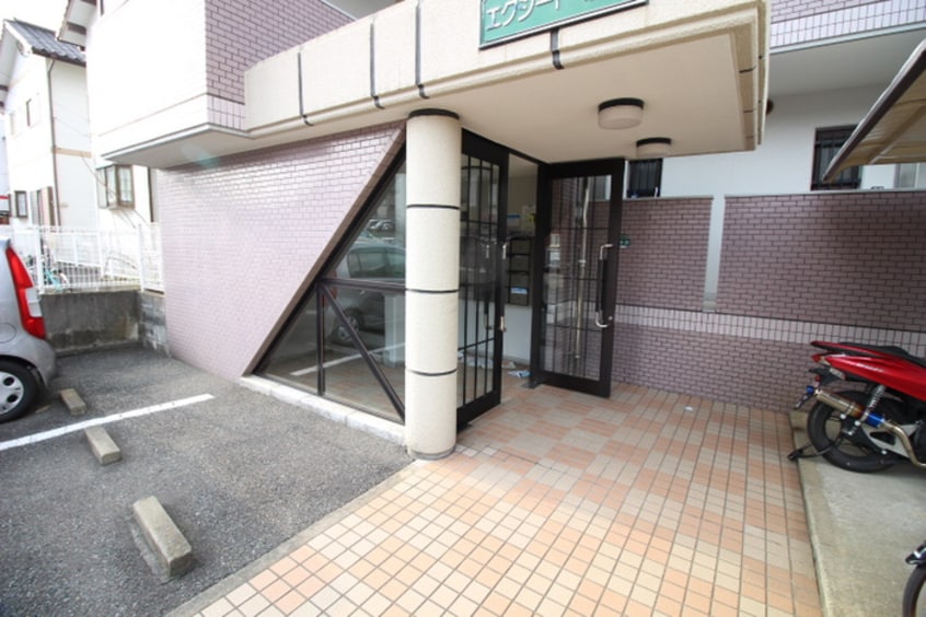 エントランス部分 エクシ－ド唐原