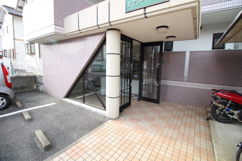 エントランス部分 エクシ－ド唐原