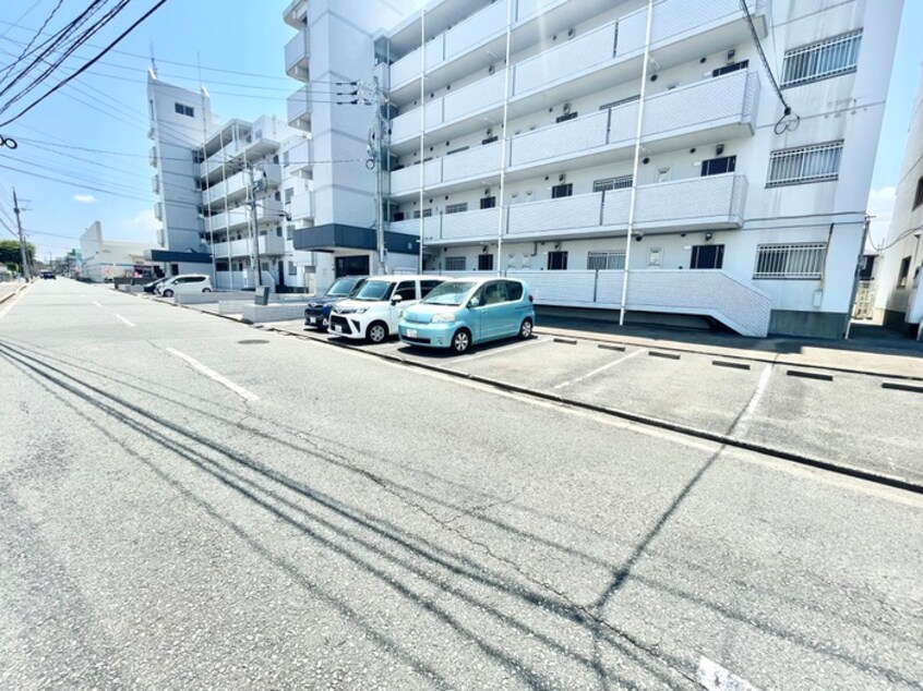 駐車場 ライフ・モア本城B棟