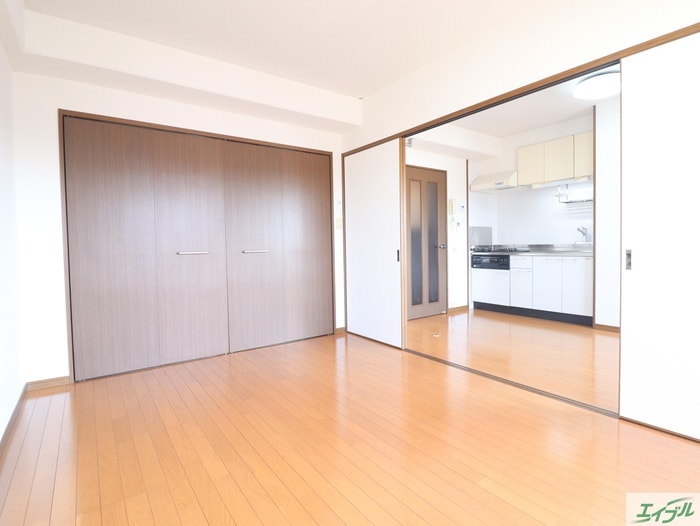 居室 アルベール石丸