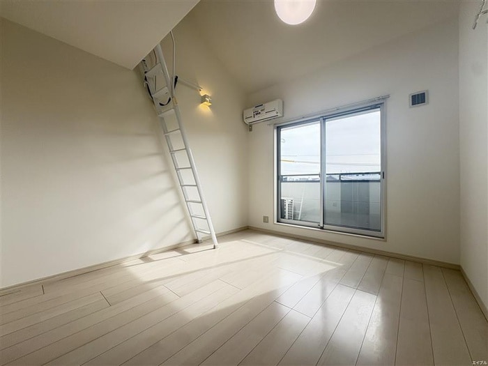 居室 エムビル香椎駅前