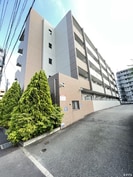 アンビシャス江崎の外観