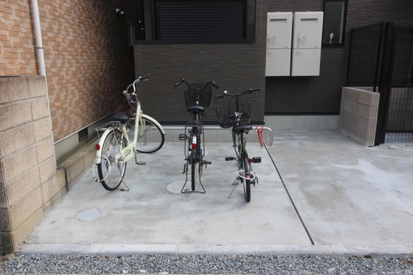 駐輪場 THE　CUBE　HAKOZAKI