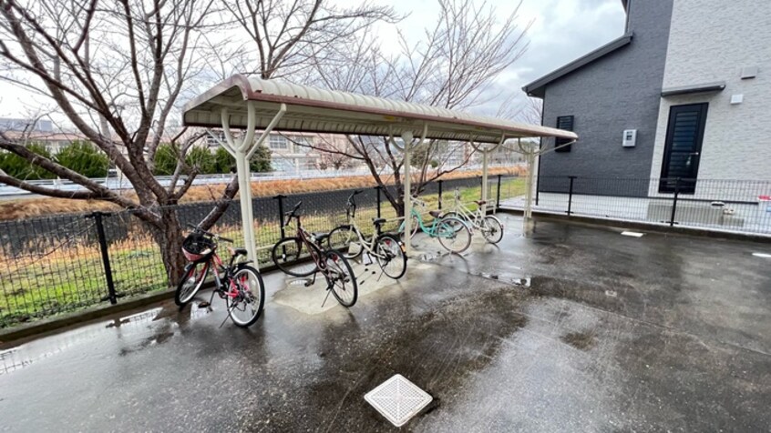 駐輪場 ファミールメゾンB