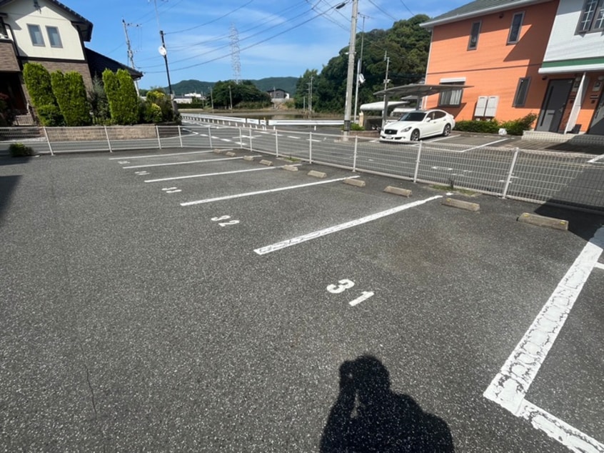 駐車場 ルネス本城学研台　Ⅲ棟