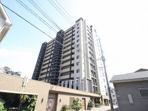 ｱｰﾃｨｯｸｽ戸畑駅前ｸﾞﾗﾝｹﾞｰﾄ(1105)