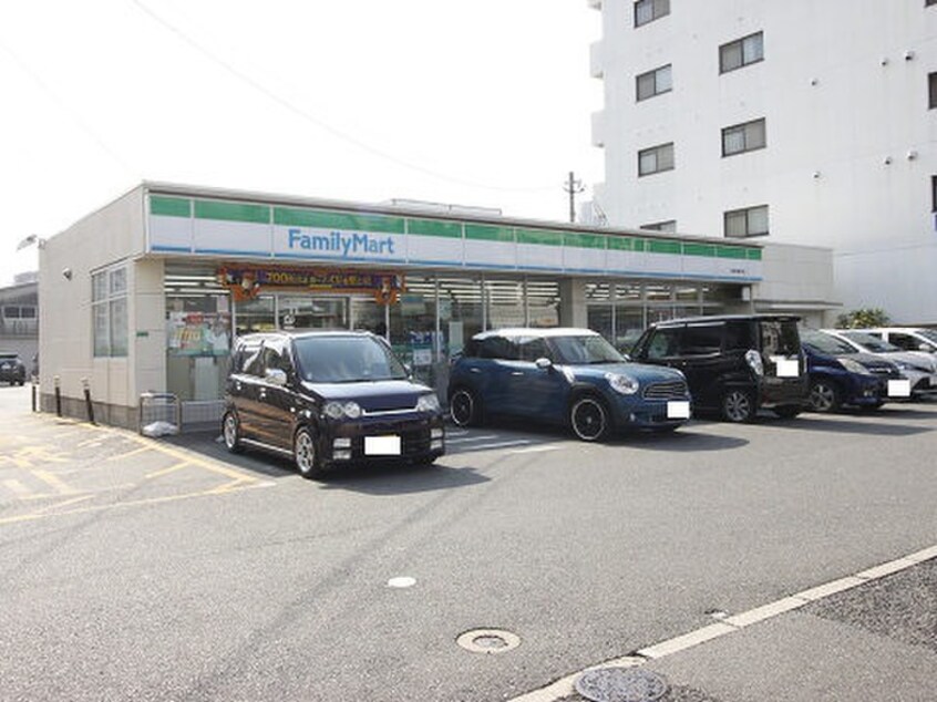 ファミリーマート 小倉中津口店(コンビニ)まで73m シティハイツ中津口