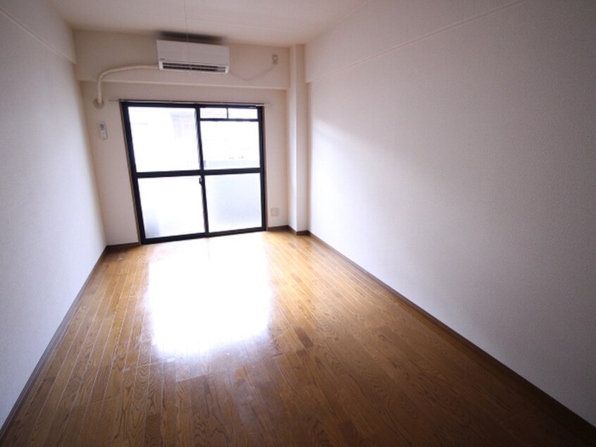 居室 フル－ル林