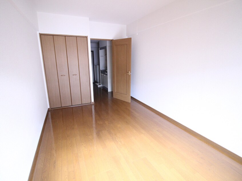 居室 フル－ル林