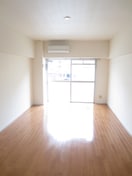 居室 ロイヤルハイツ春日