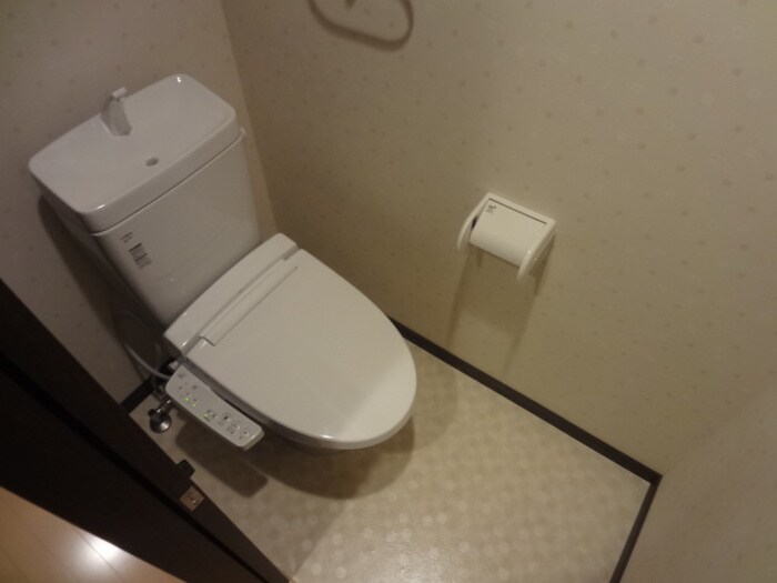 トイレ ｸﾞﾗﾝﾌｫｰﾚﾗｸﾞｾﾞ博多（703）