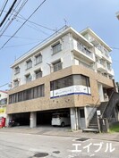 上園ビルの外観