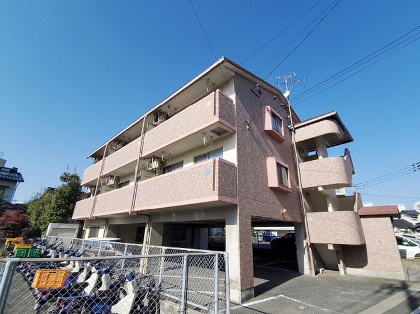 外観写真 ルーブル片野