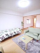 居室 ルーブル片野