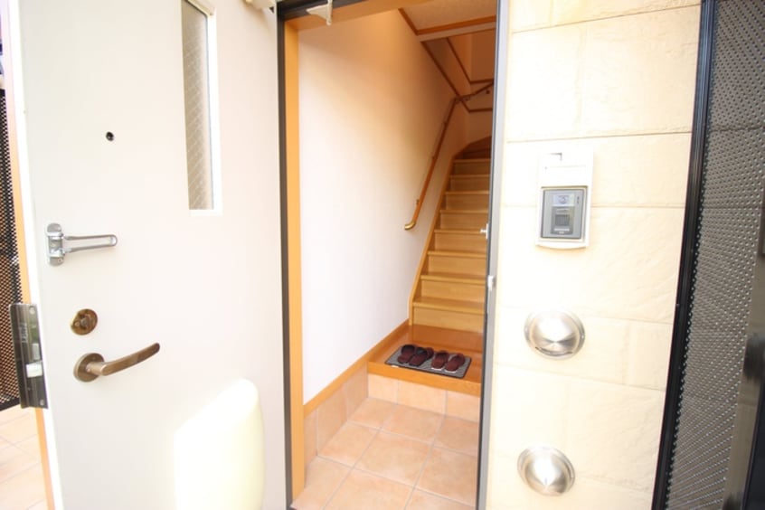 玄関 セイバリ－ヒルズ希みが丘