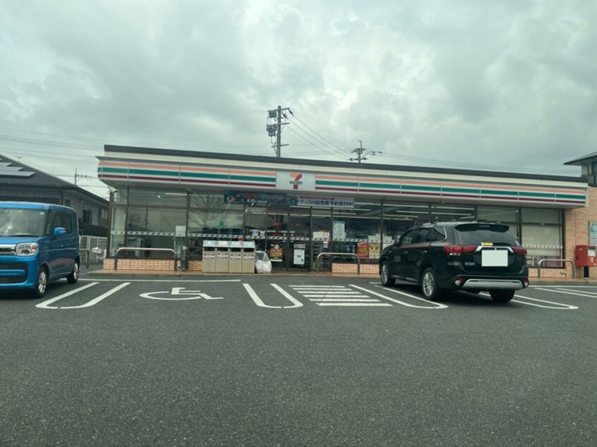 セブンイレブン若松鴨生田店(コンビニ)まで750m セジュール　Ｄ棟