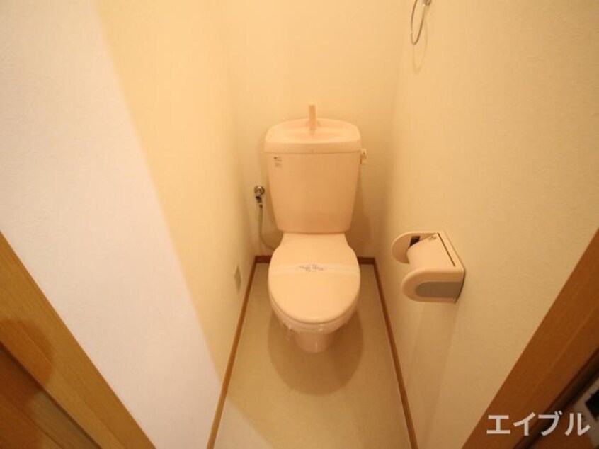 トイレ ｺﾝﾌｫｰﾄﾍﾞﾈﾌｨｽ博多駅南３
