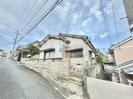 中の原戸建の外観