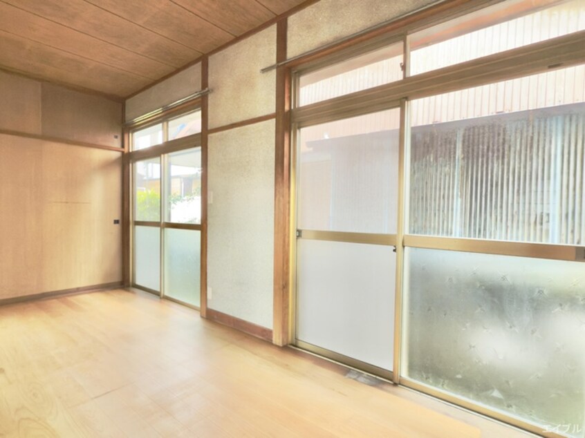 居室 中の原戸建