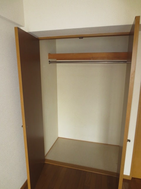 収納 シャルム井尻