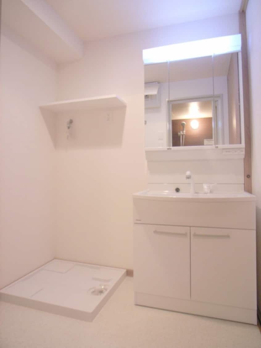 洗面 ｻｳﾞｫｲ ｸﾞﾗﾝﾃﾞ ｳｫｰﾀｰｻｲﾄﾞ(901)