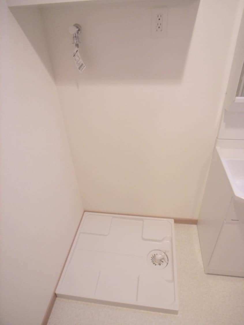 洗濯機置場 ｻｳﾞｫｲ ｸﾞﾗﾝﾃﾞ ｳｫｰﾀｰｻｲﾄﾞ(901)