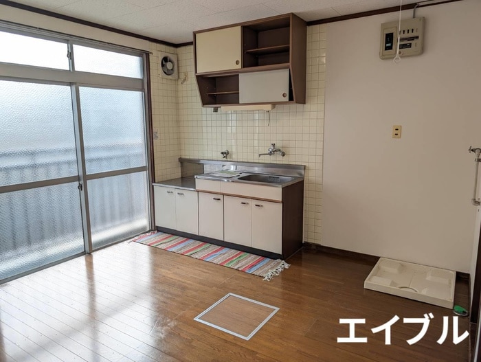 居室 第一名山ビル