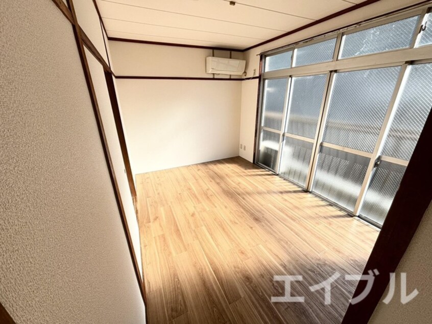 居室 第一名山ビル