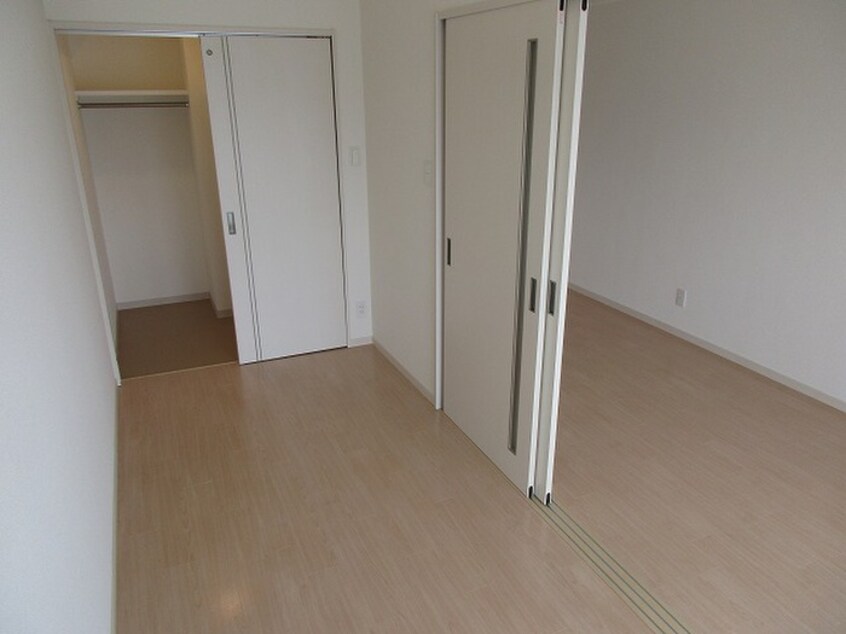 居室 ハイネス槻田