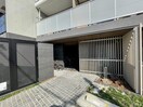エントランス部分 ｑｕａｄｏｒ高取