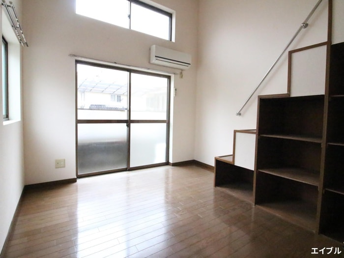 居室 エヌ・ヴィレッジ