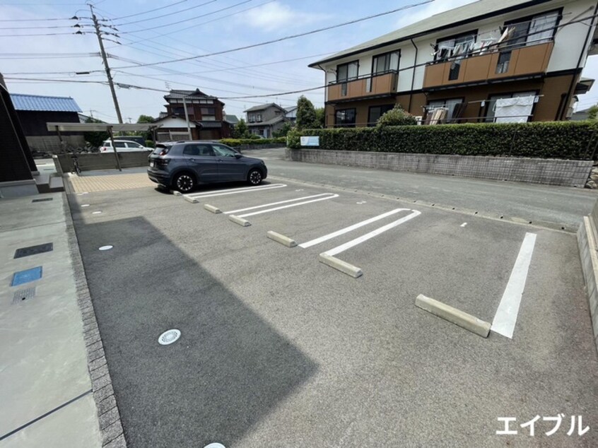 駐車場 レーヴエール