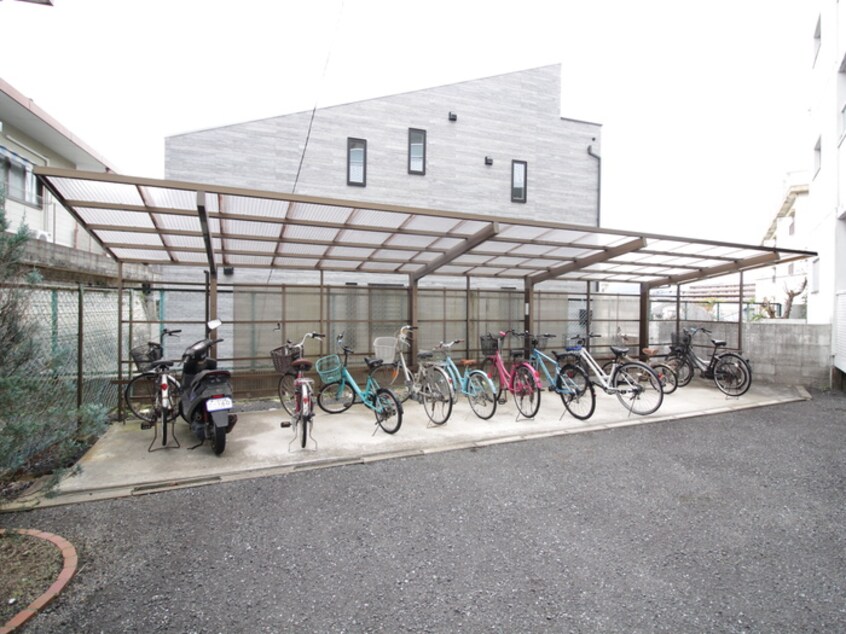 駐輪場 シャトレ南王子