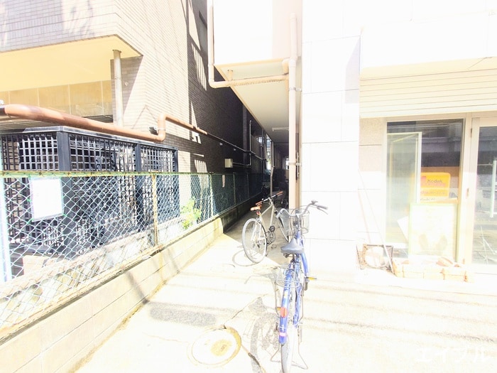 エントランス部分 オ－リン６号ビル