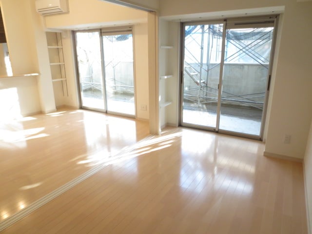 居室 フェルト１２７