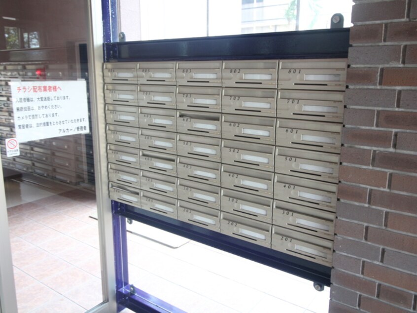 エントランス部分 アルカ－ノ