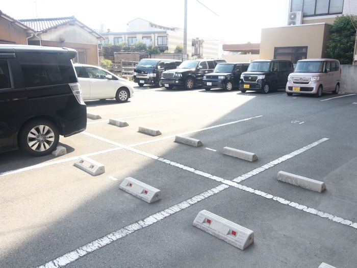 駐車場 アルカ－ノ