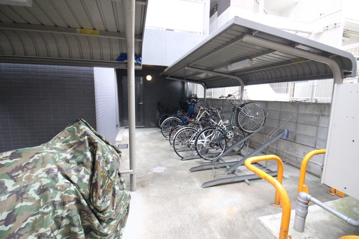 駐輪場 ラ・シルフィード博多駅南