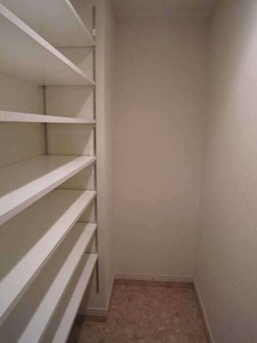 収納 ラ・シルフィード博多駅南