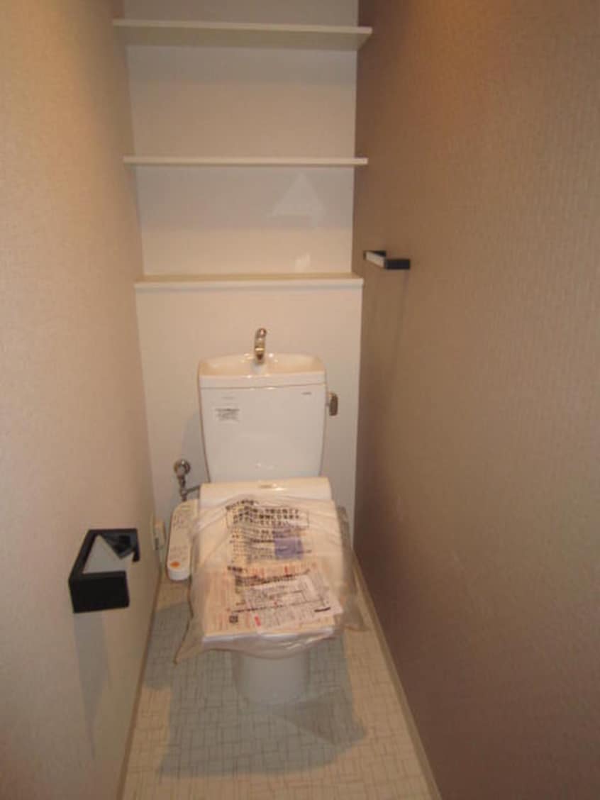 トイレ ラ・シルフィード博多駅南