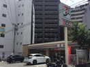 セブンイレブン博多人参通り店(コンビニ)まで130m Ｒａｄｕｎａ Ｂ．Ｌ．Ｄ．Ｇ