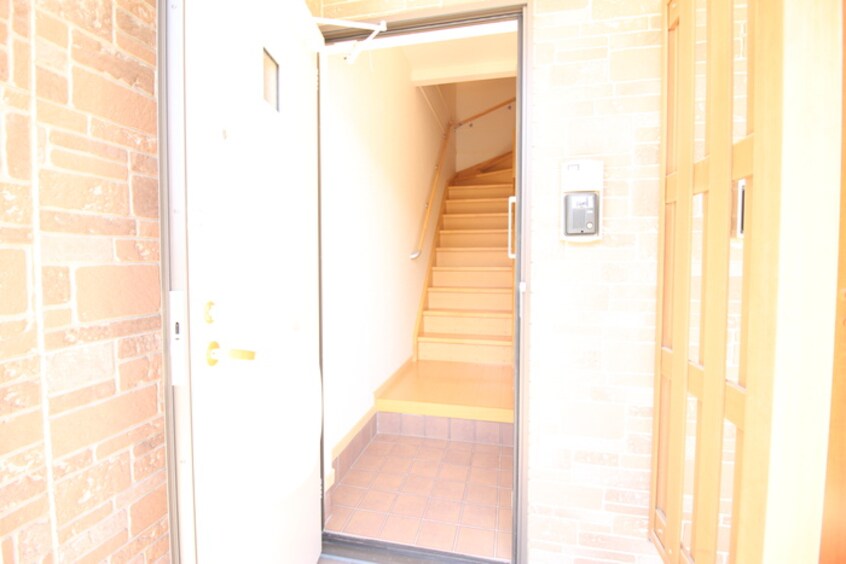 玄関 セイバリ－ＵＡ