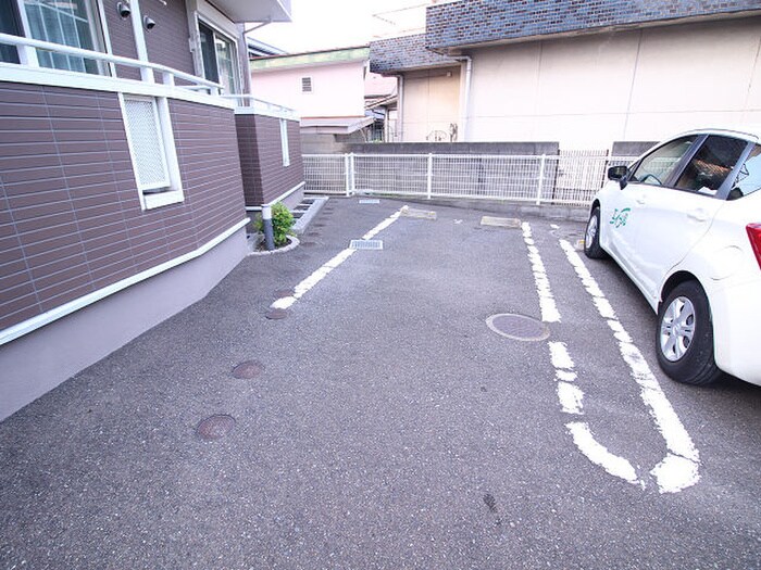 駐車場 ベルニ－ニ
