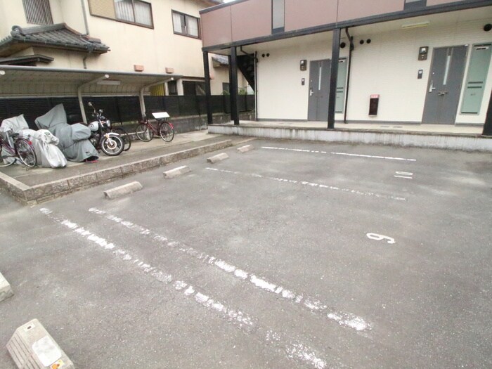 駐車場 マーサジュネスⅡ