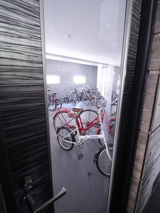 駐輪場 フェルト１１１３