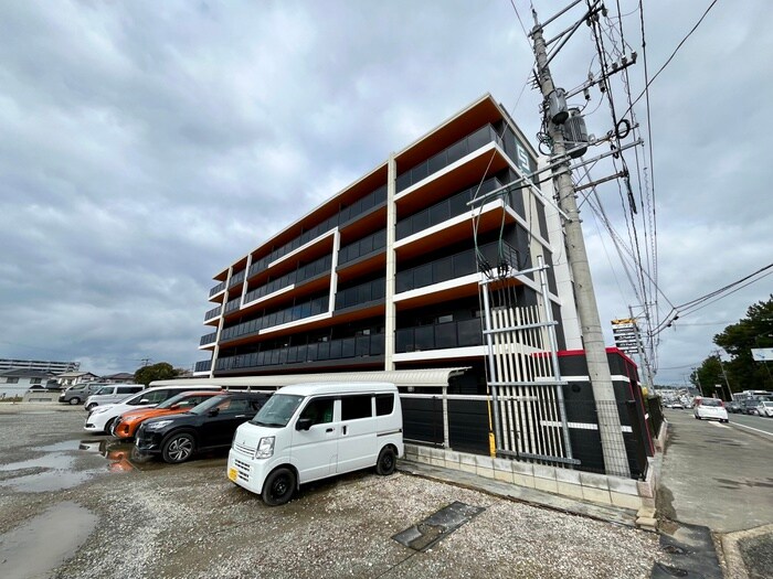 外観写真 ｺﾝﾀﾞｸﾄﾚｼﾞﾃﾞﾝｽHANAMINOSATO