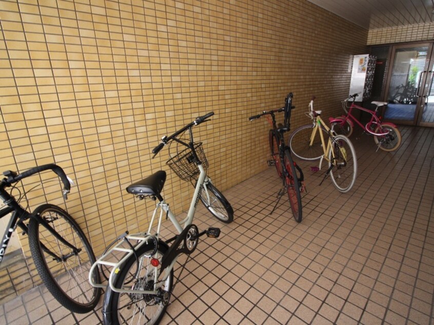 駐輪場 レジデンス高砂