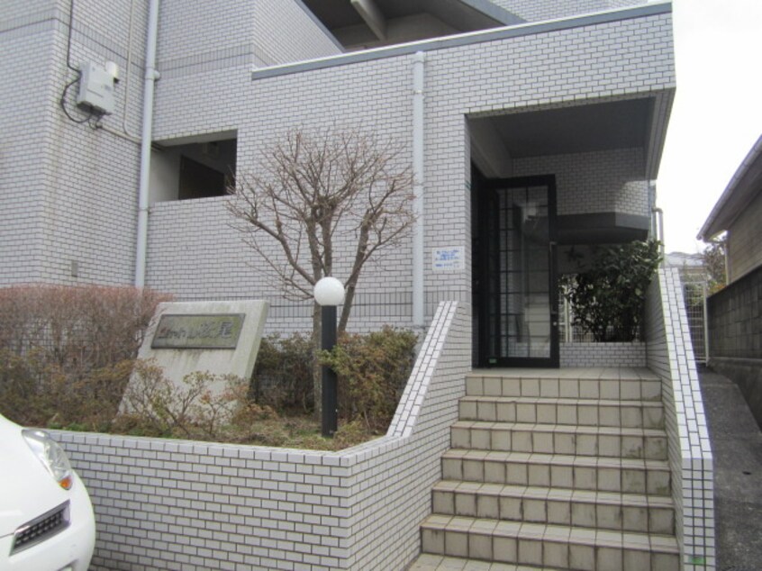 エントランス部分 シャトレ松尾